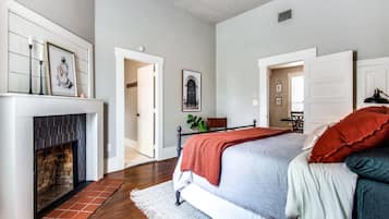 3 bedrooms, iron/ironing board, travel crib, free WiFi