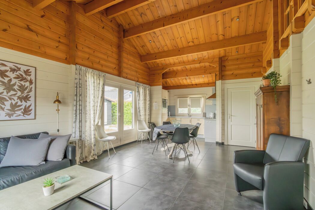 Télévision à écran plat