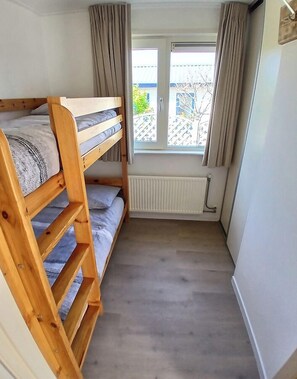 2 bedrooms, Internet
