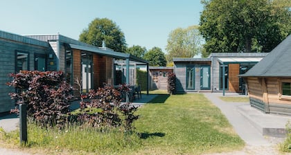 6 + 6 persoons Veluwe Villa met sauna en grillhuis