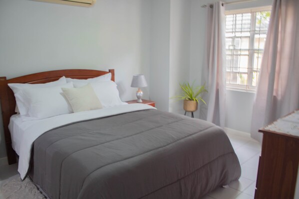 1 bedroom, in-room safe, iron/ironing board, WiFi