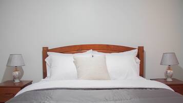 1 chambre, coffres-forts dans les chambres, fer et planche Ă repasser