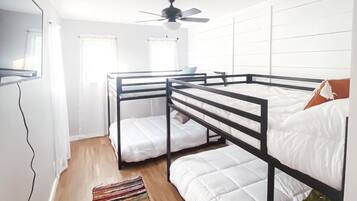 2 bedrooms, WiFi, bed sheets