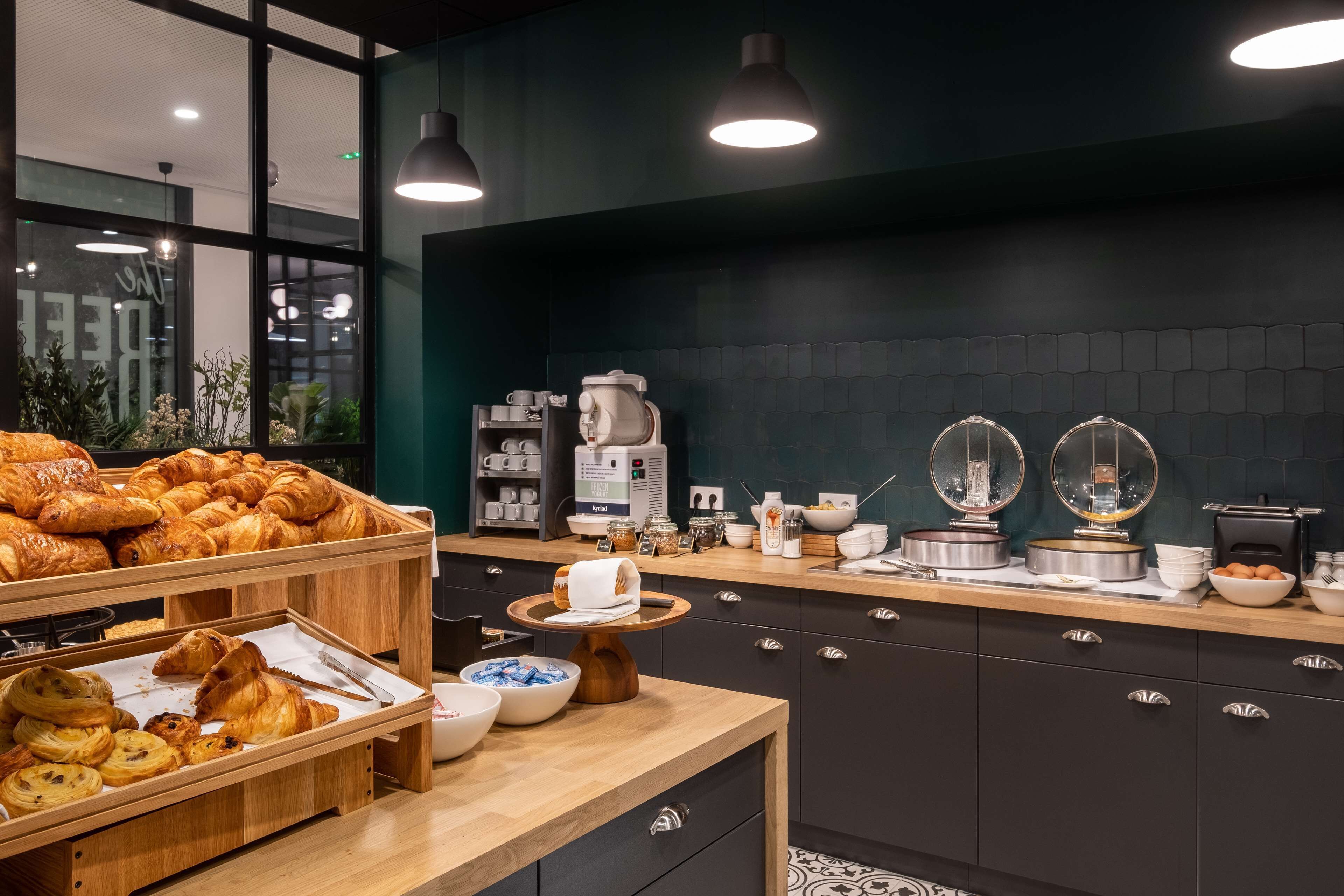 daily buffet breakfast (eur 14 per person)