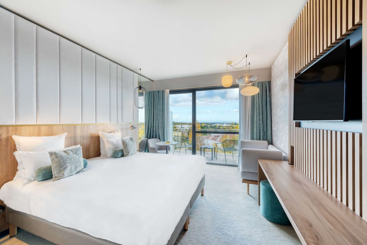 Premium bedding, memory foam beds, minibar, in-room safe