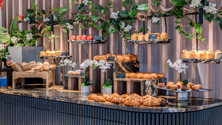 Golden Tulip Lyon Ouest Techlid - Hotel and Spa