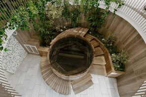 Suite – junior, 1 kingsize-seng | Spa | Behandlingsrom for par, badstue, dampbad og tyrkisk bad/hamam