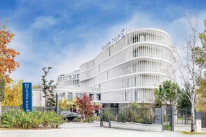 Exterior - Golden Tulip Lyon Ouest Techlid - Hotel and Spa (Limonest)