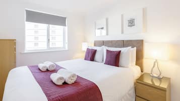 2 bedrooms, in-room safe, iron/ironing board, free WiFi