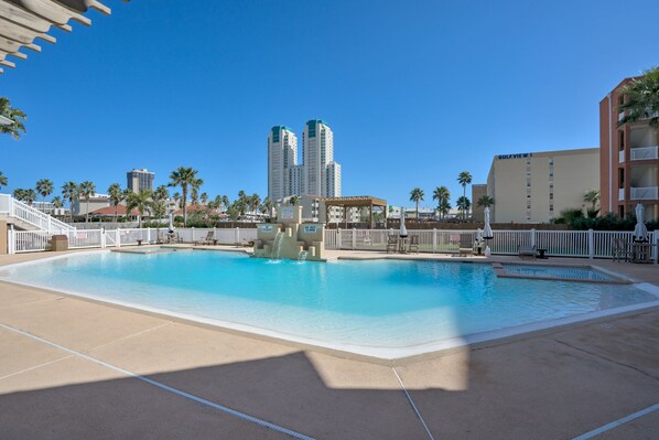 Outdoor pool, a heated pool