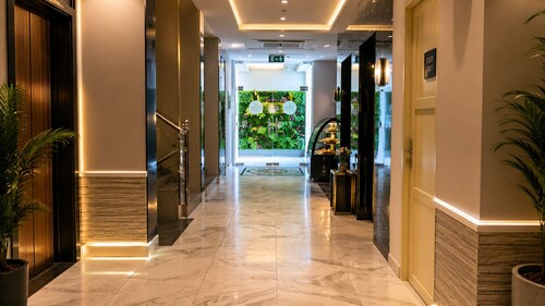  Areen Alnaeem Hotel