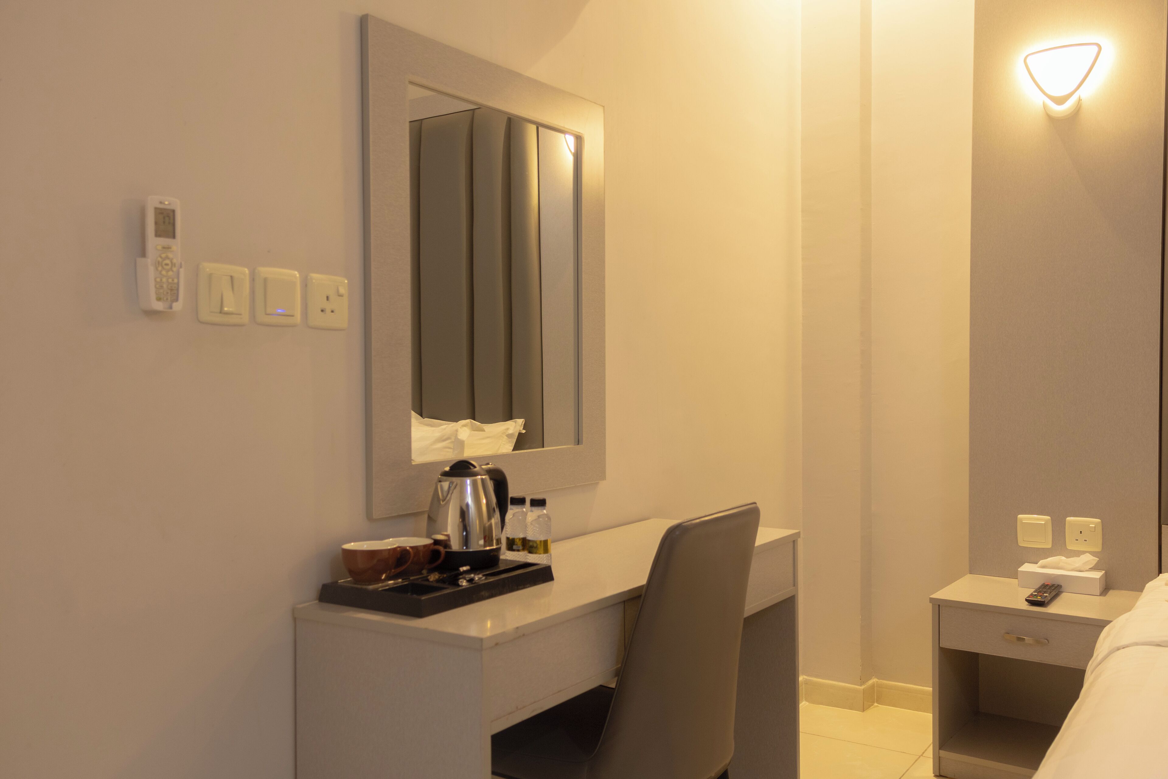 1 bedroom, egyptian cotton sheets, premium bedding, soundproofing