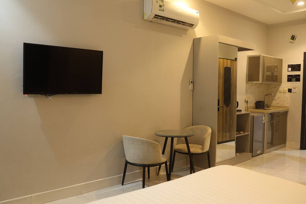 deluxe studio | 1 bedroom, egyptian cotton sheets, premium bedding, soundproofing