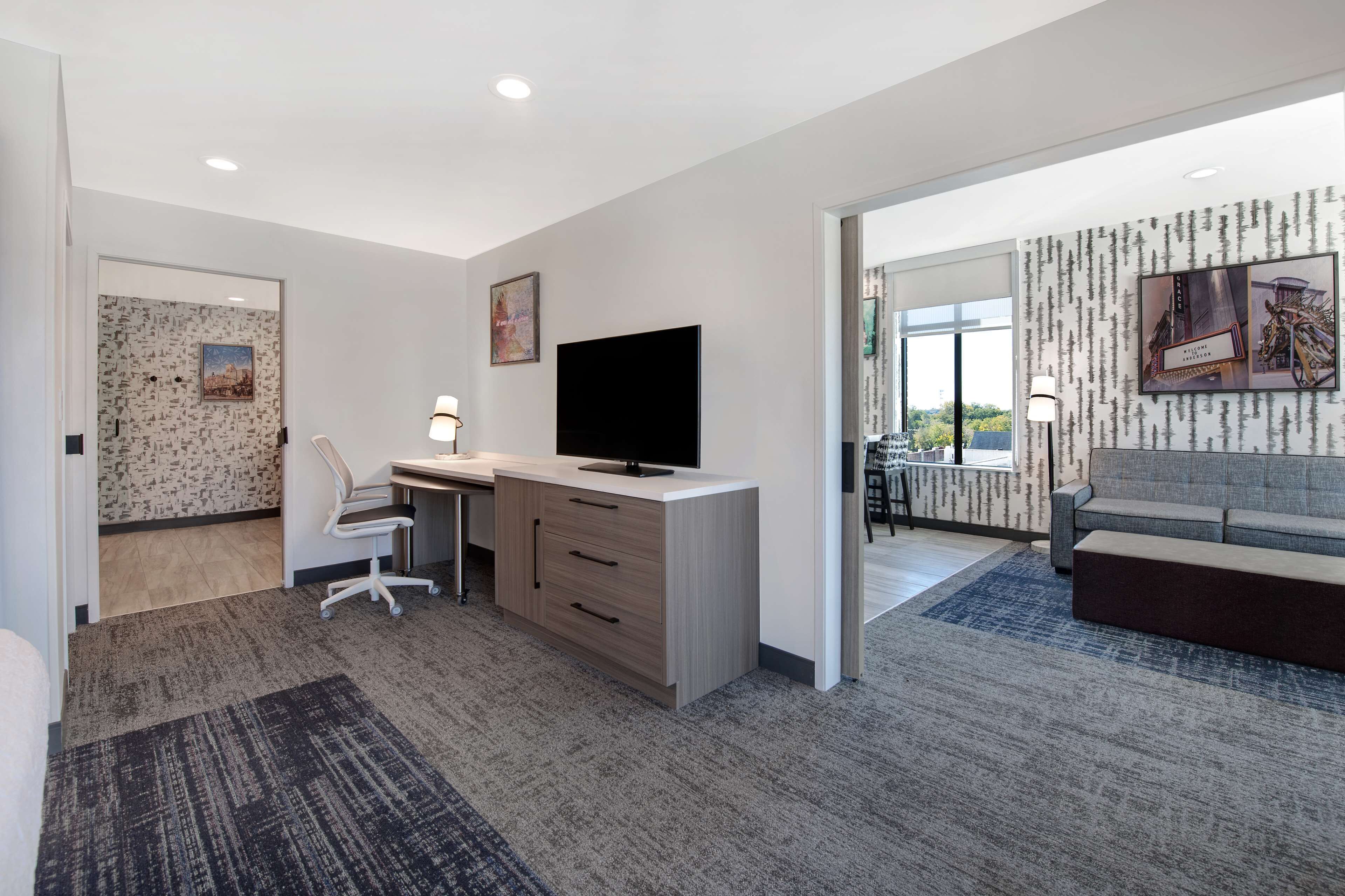 32-inch plasma tv with cable channels, tv