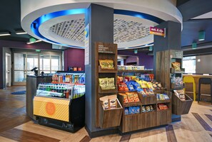 Snack bar - Tru By Hilton Macon North, GA (Macon)
