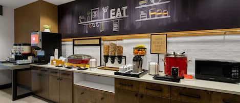 Petit déjeuner buffet compris tous les jours