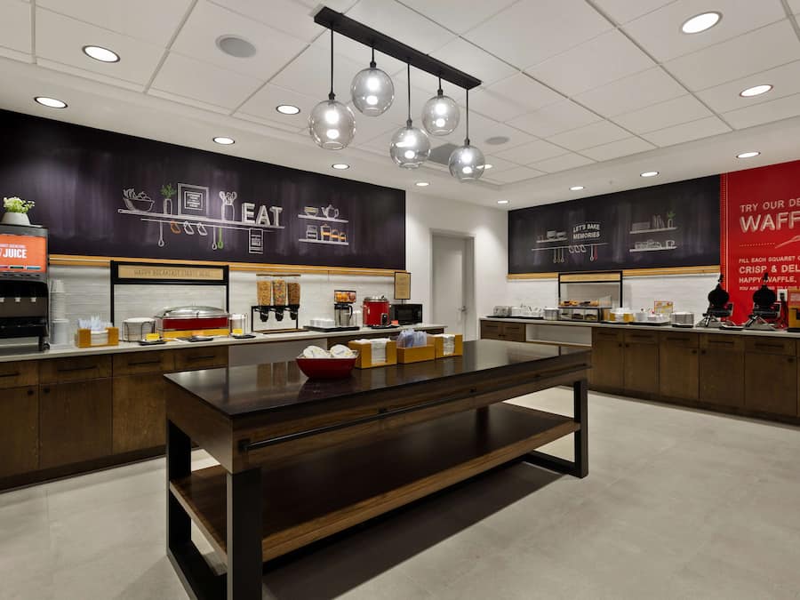 Gratis frukostbuffé varje dag