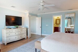 3 bedrooms, desk, iron/ironing board, travel crib - Beachfront 3BR with Pergola Deck and Beach Steps (Ponte Vedra Beach)