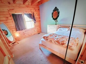 2 chambres, bureau, fer et planche à repasser, lit parapluie