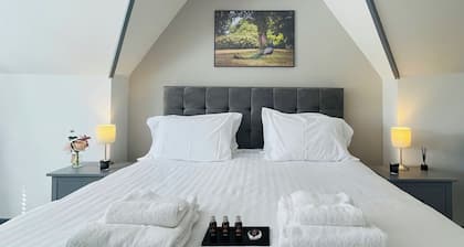 4 bedroom accommodation in Maldon