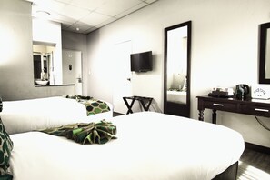 Standard Twin Room | In-room safe, individually furnished, laptop workspace, soundproofing - Hotel247 (Mbombela)