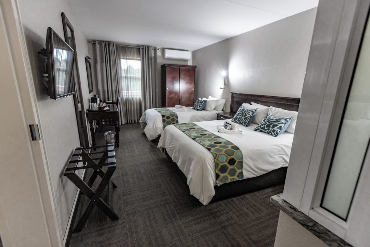 In-room safe, individually furnished, laptop workspace, soundproofing