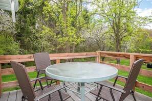Outdoor dining - Freedom House at Wisconsin Dells! (Wisconsin Dells)