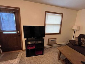 Téléviseur, bureau