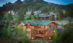 Exterior - Elk Summit Vacation Home at Windcliff by RedAwning (Estes Park)