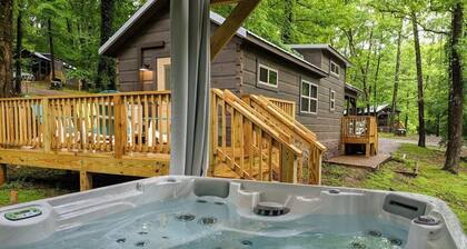 Peggers Cabin | Luxury Rustic Tiny Cabin| Spa
