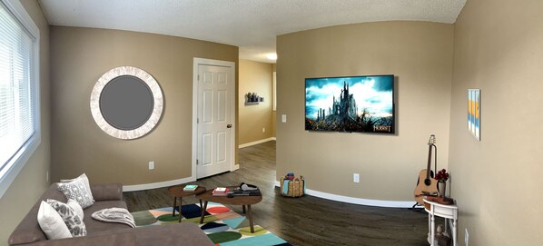 تلفزيون ذكي، برامج وأفلام نتفليكس، كُتُب، خدمات بث