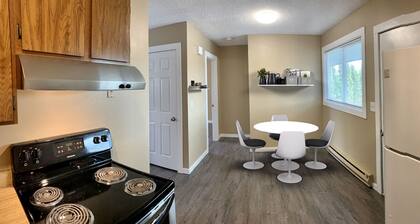 Unit D Minimalist Living, Simply...Perfect!