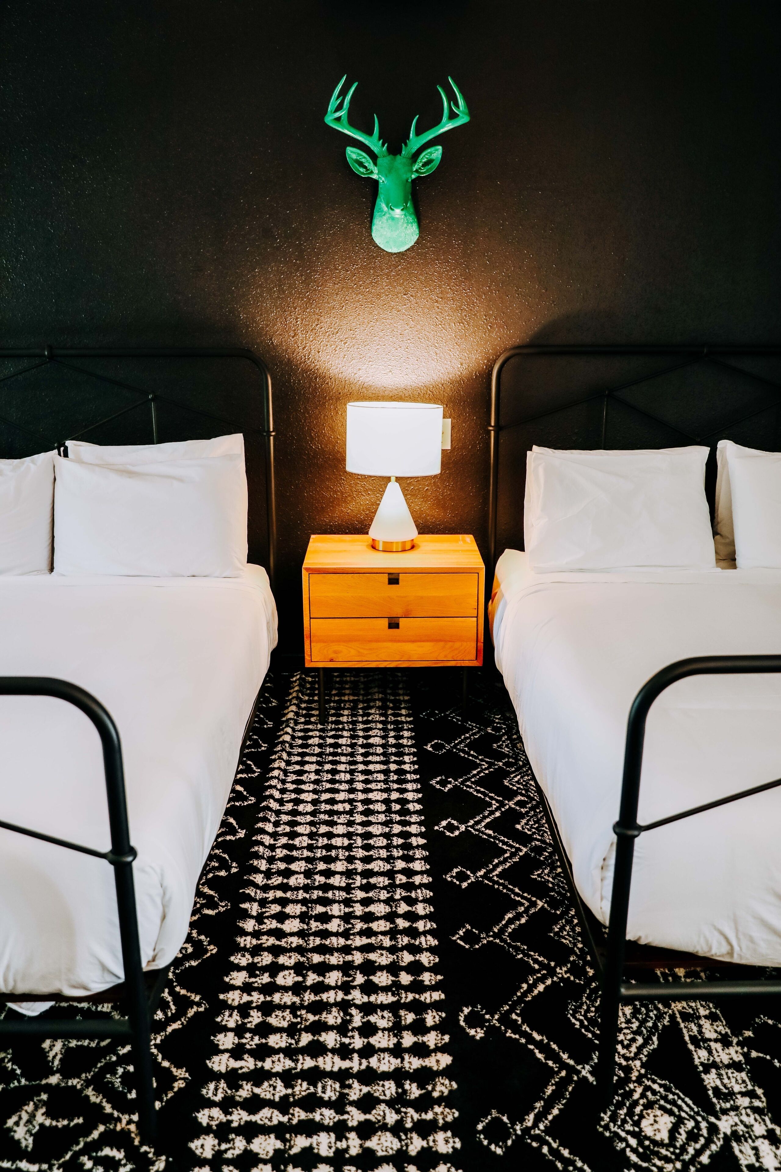 1 bedroom, premium bedding, tempur-pedic beds, blackout curtains