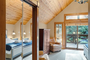 5 chambres, lit parapluie, Wi-Fi gratuit, draps fournis