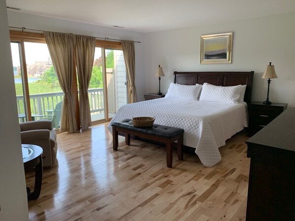 3 habitaciones, escritorio, wifi y ropa de cama 