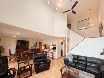 Spacious & Charming Wellesley Island Townhome with Dock