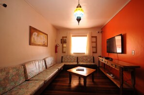 32-Zoll-LED-Fernseher mit Kabelempfang, Fernseher