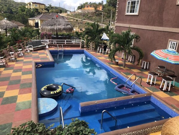 Outdoor pool - Pirate Palms Jamaica (Kingston)