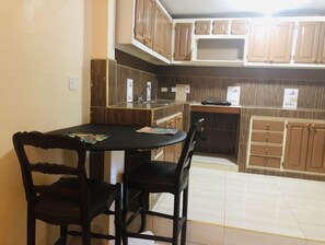 Fridge, microwave, stovetop, electric kettle