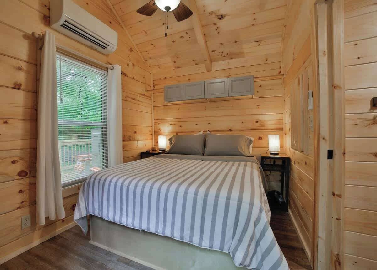 1 bedroom, travel cot, free WiFi
