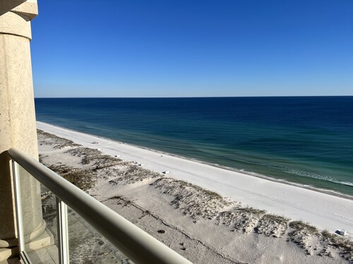 'Gulf Vibrations' Beach Club 4/4 Direct 𝓖𝓾𝓵𝓯 𝓕𝓻𝓸𝓷𝓽 15th Fl Luxury Condo