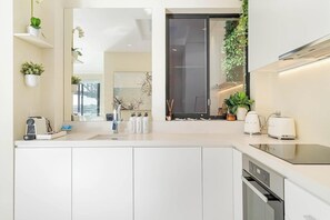 Fridge, microwave, oven, stovetop