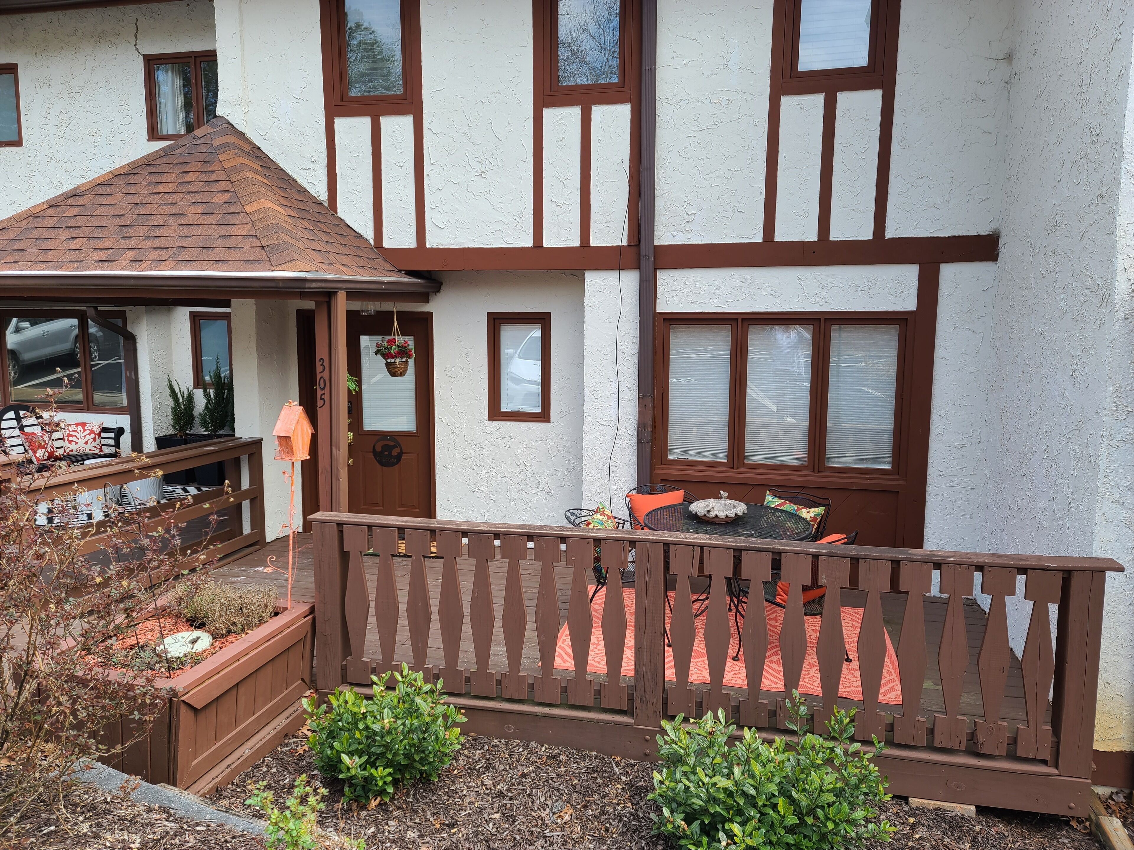 The Lazy Bear perfectly located Condo in  Helen, GA minutes away from everything