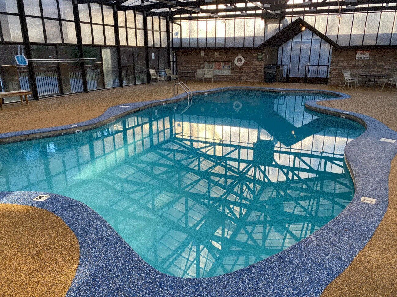 Piscina interna, piscina aquecida