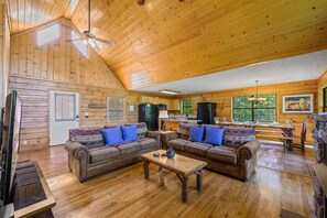 Smart TV, fireplace, video games