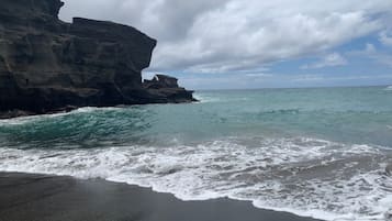 靠近海滩