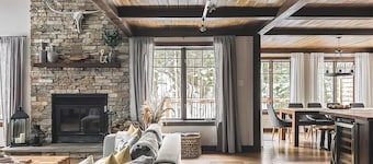 â€ïž Mont-Tremblant Ski-in/Ski-out Chalet | Hot Tub | Pool Table