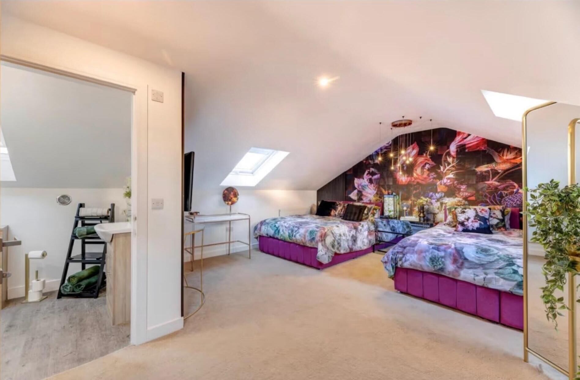 4 habitaciones, tabla de planchar con plancha y wifi gratis 