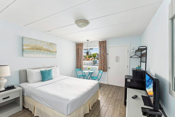 1 bedroom, bed sheets