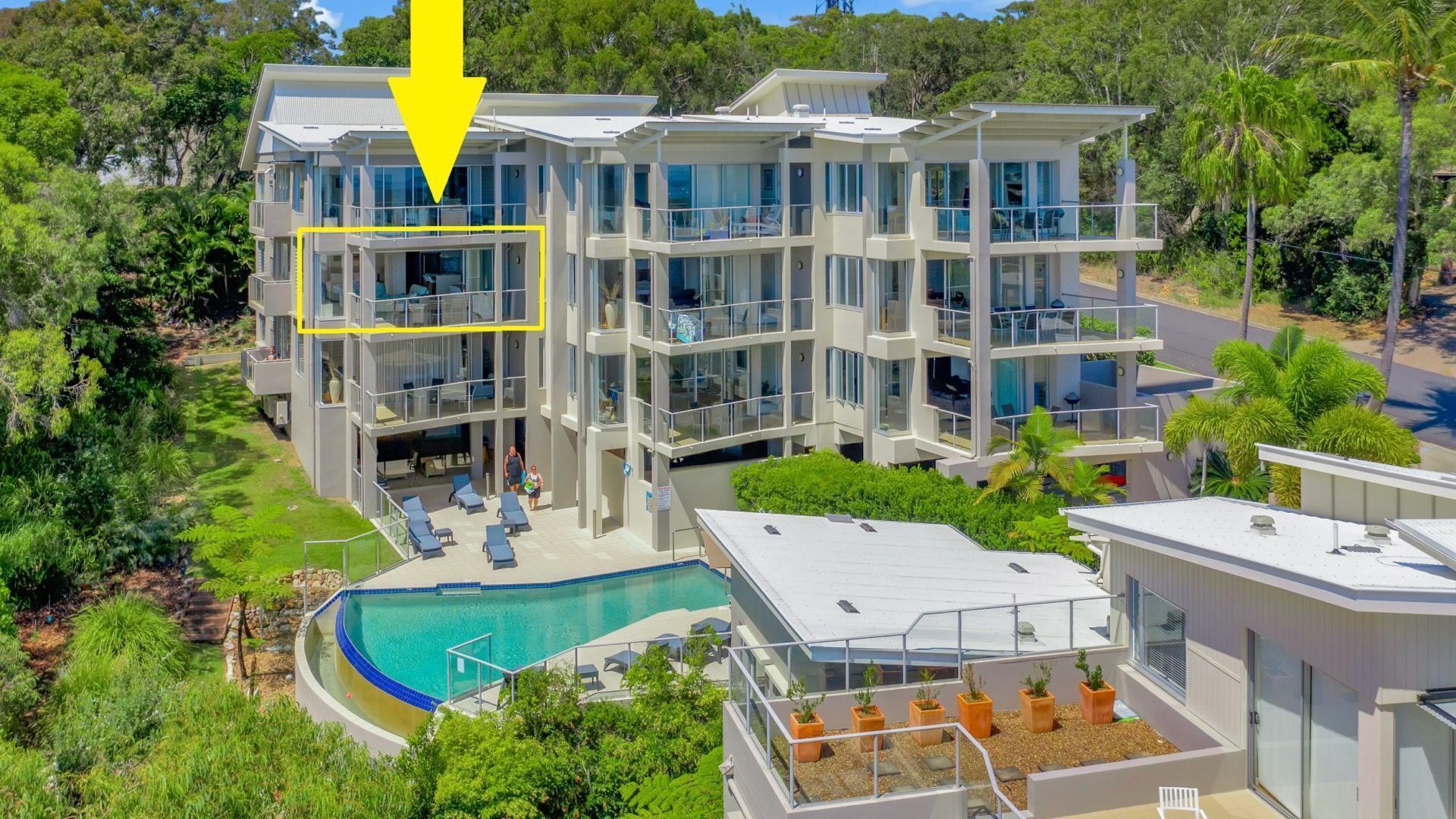 Unit 9/103 Cooloola Drive - Rainbow Beach. Stunning Ocean Views. Seabreezes. Aircon. Wi-Fi. — image 2